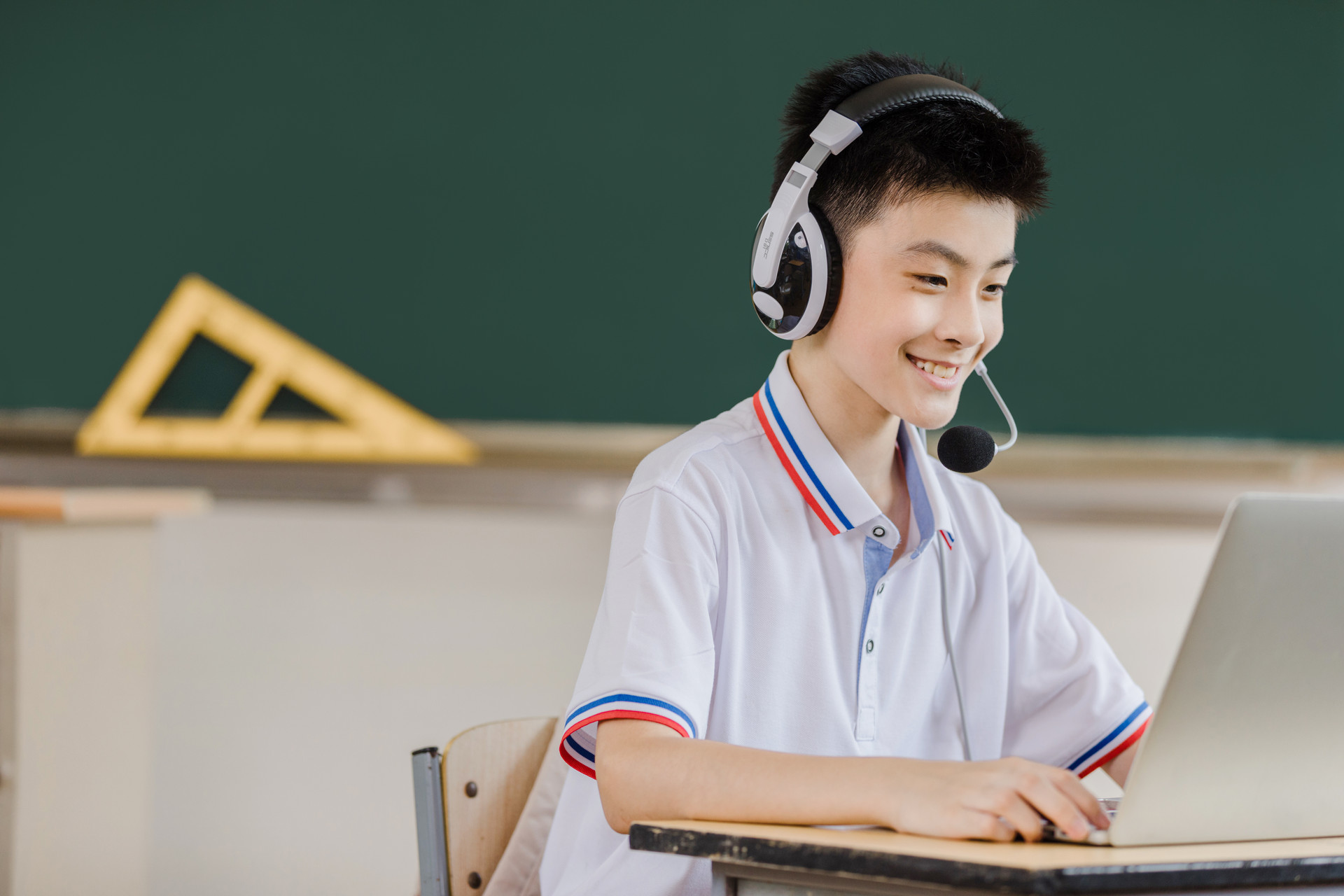 英语家庭树绘画教程：3岁幼儿英语启蒙教学