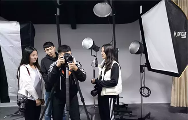 久等了！济南大学泉城学院2019年艺术类招生简章来啦