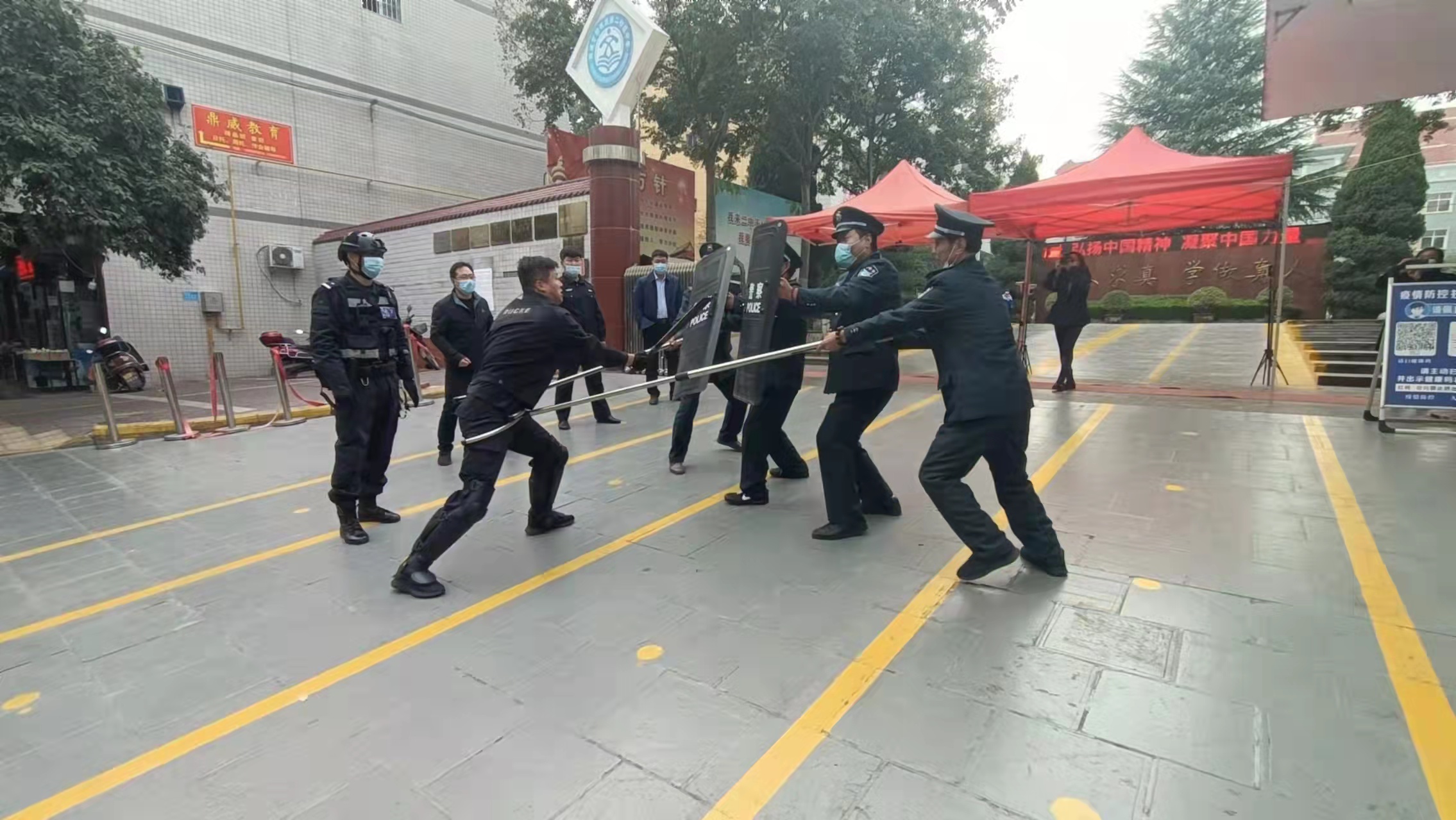 一键报警成效显 合成作战处置快——韩城市公安局以练为战 倾力打造智慧平安校园