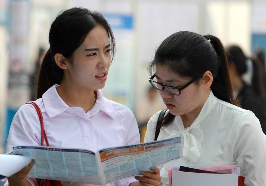 女生学什么专业好（适合女生学的）