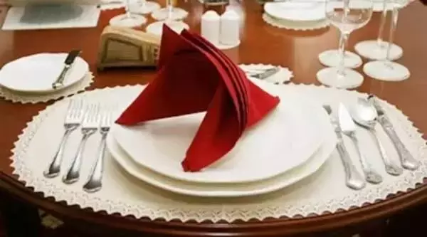 美食课堂 | 西餐礼仪大盘点,上餐顺序、刀叉使用…你了解多少?