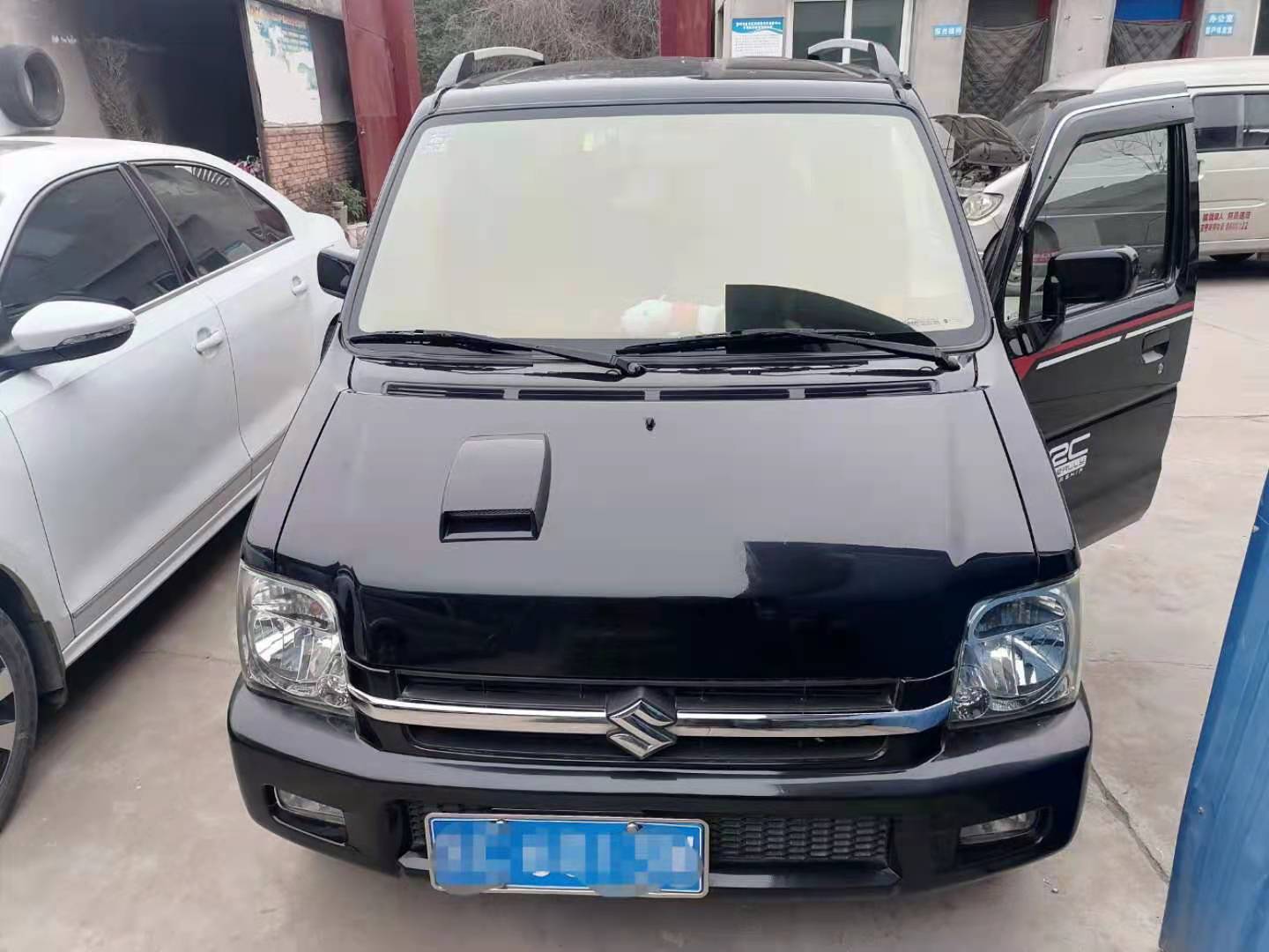 汽车启动时发动机发出吱吱异响，可能原因解析