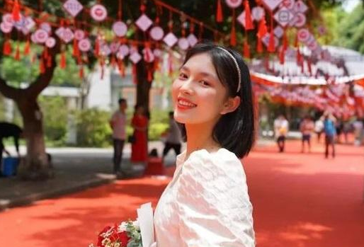 高考723分拿下省状元，荣获数学大满贯，优秀体质自带主角光环