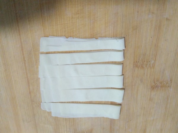抄手皮可以做什么美食（简单易上手的鲜美抄手皮肉末面）