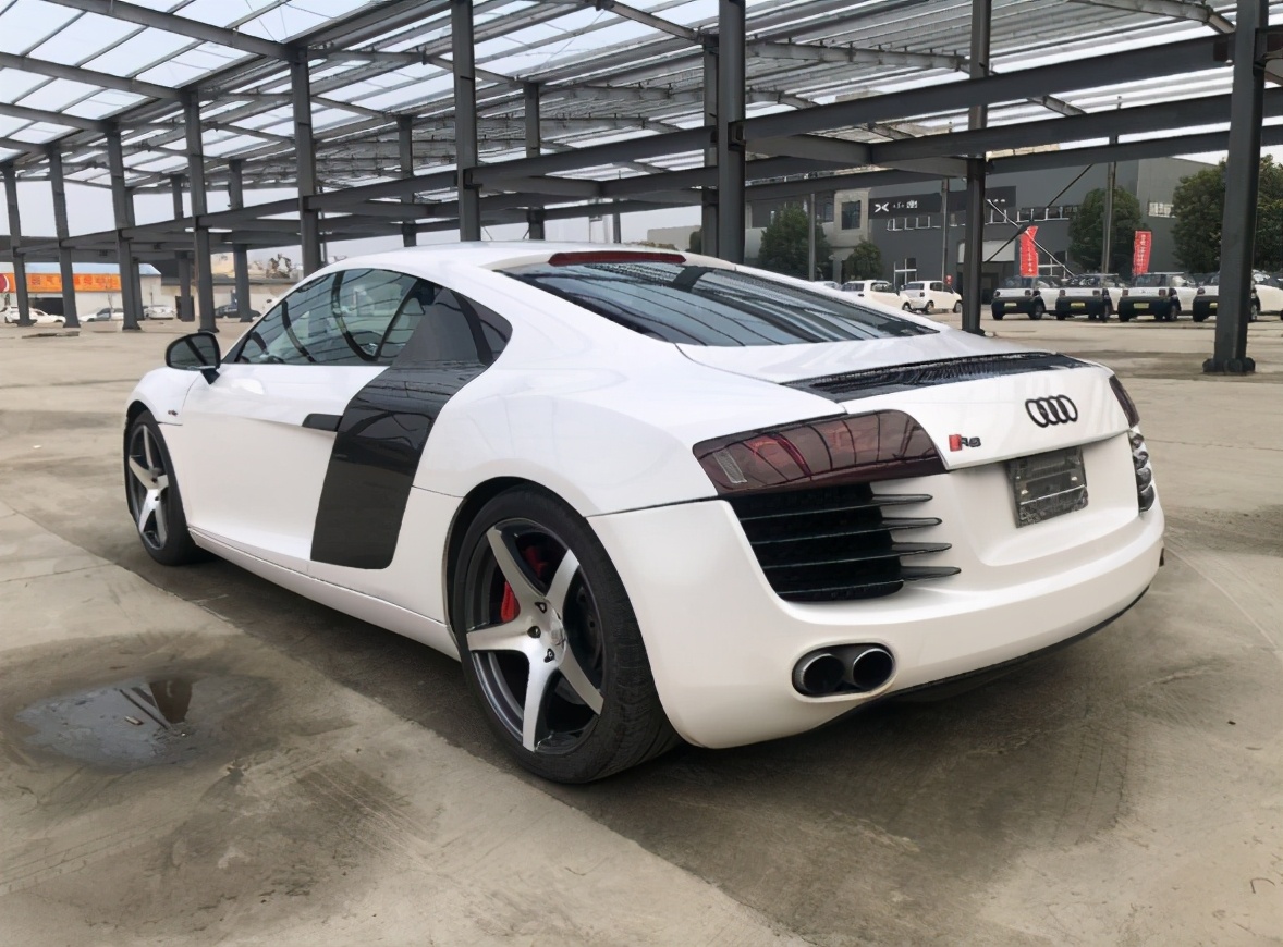 一时冲动花51万元买辆07款奥迪R8，半年后转手才净损十余万