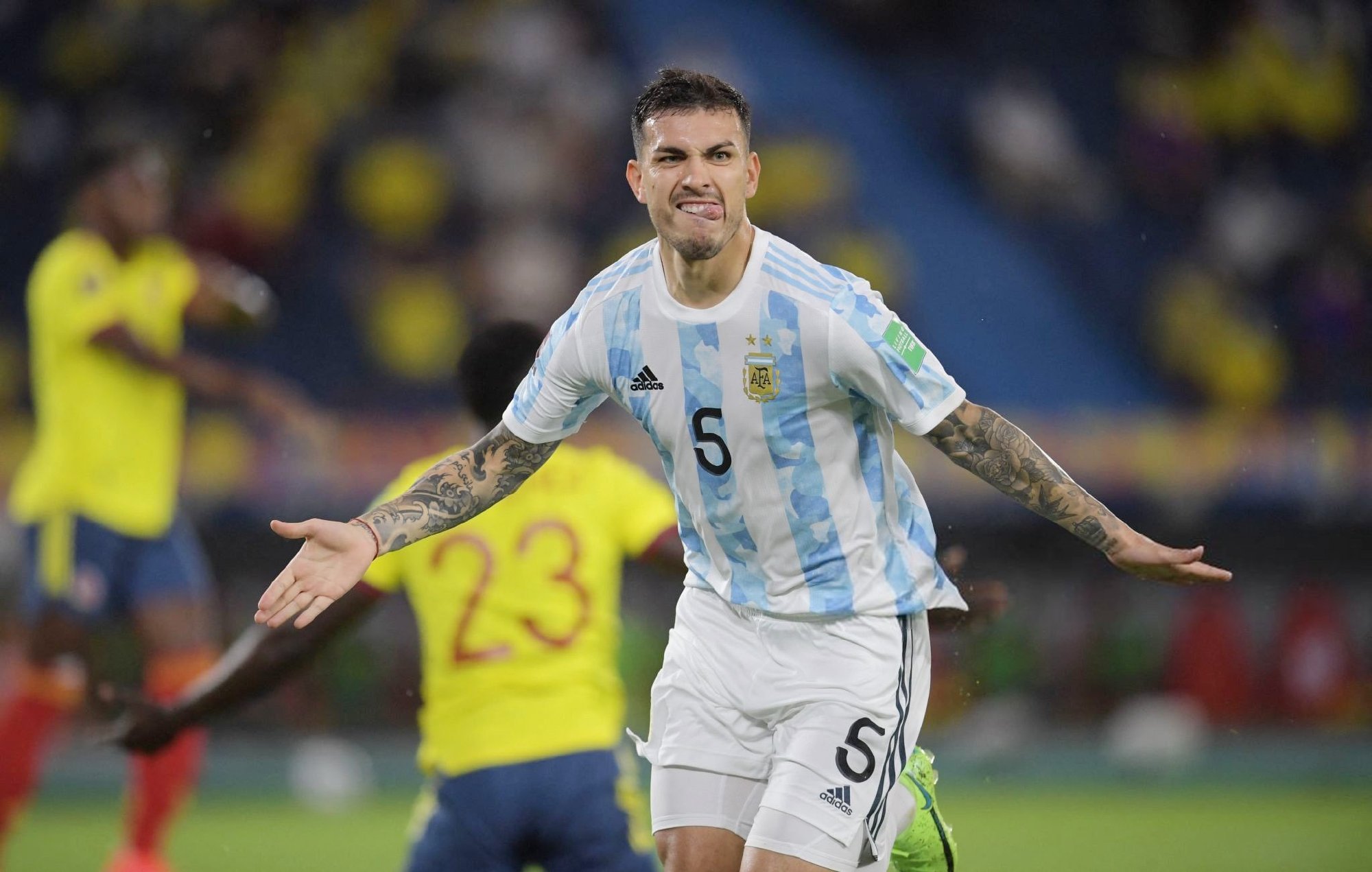 世界杯美洲预选赛哥伦比亚(世预赛-梅西哑火奥塔门迪送点 阿根廷遭补时绝平2-2哥伦比亚)