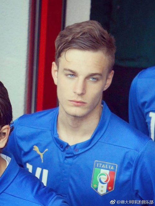 帅爆了颜值堪比男模的意大利足球运动员