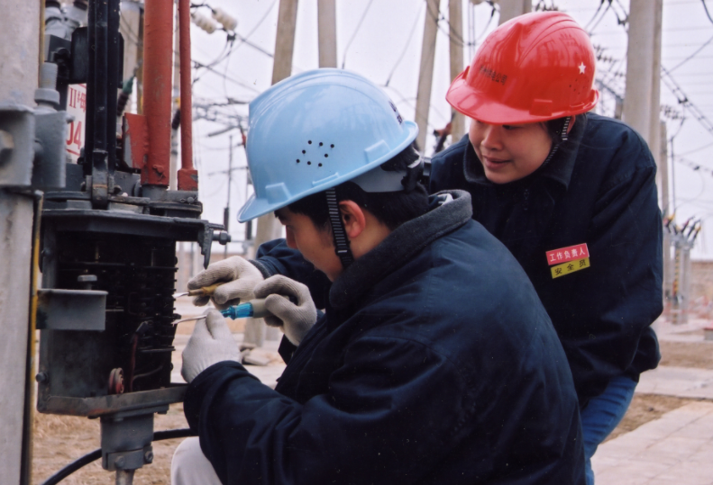 211名校硕士又如何，辛苦考上国家电网，最终还不是进退两难