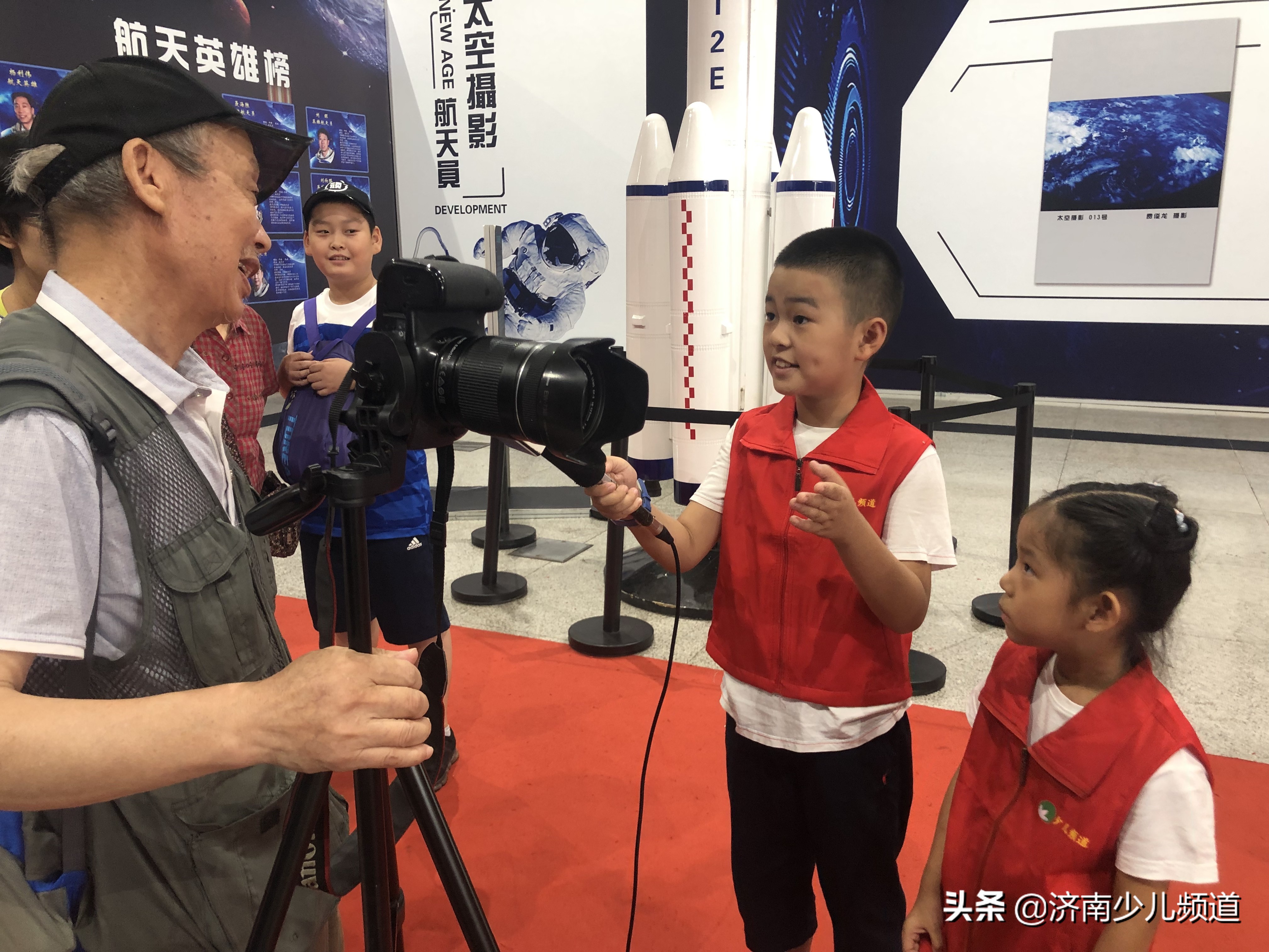 济南广电青少年口才播音班——暑期实践课堂