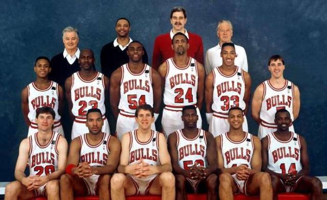 看着如今的保罗，火箭是否心碎？——说说nba“送温暖”的交易