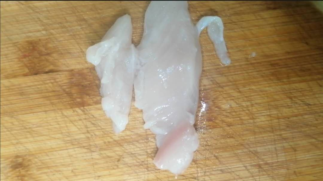 7个月宝宝开荤第一口肉泥的正确添加做法(7个月宝宝怎么添加肉泥)
