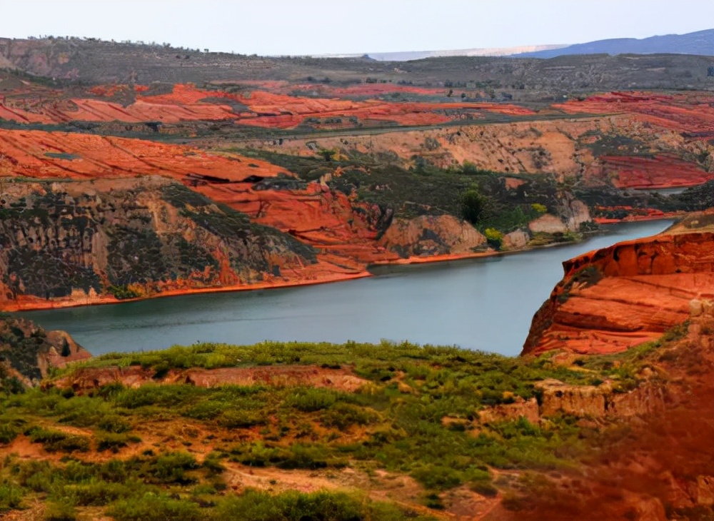 陕西旅游：走进榆林靖边地区波浪谷（图）