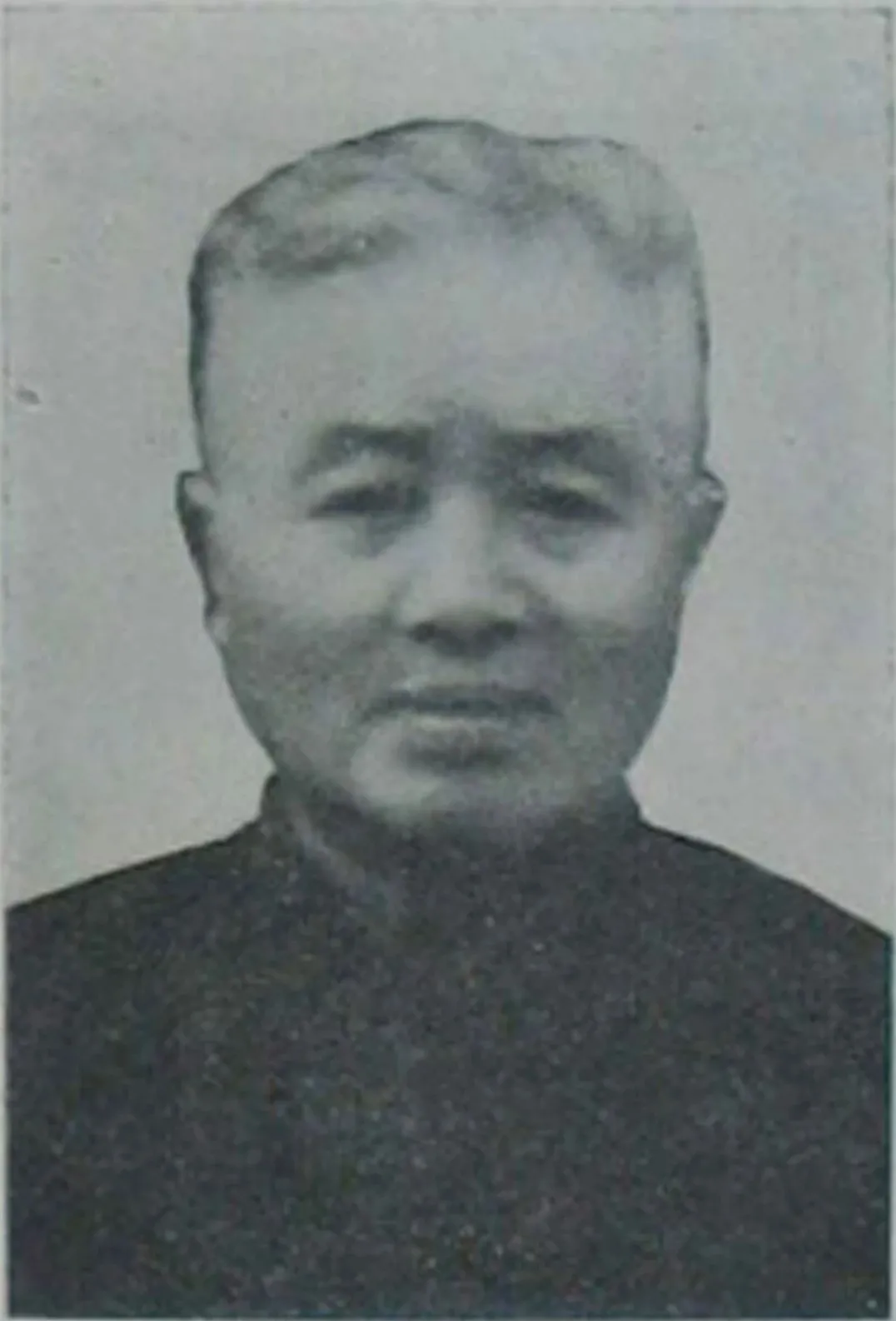 为给老板庆生，全体员工自愿周日不休息