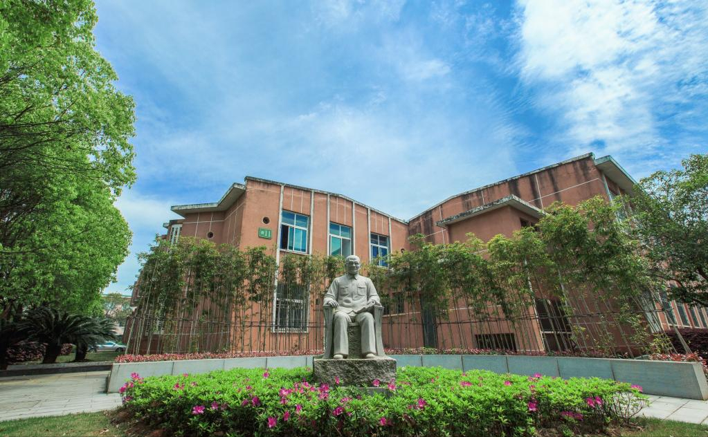 华东交通大学美术设计专业，独具特色的生态系统艺考生如何选择？