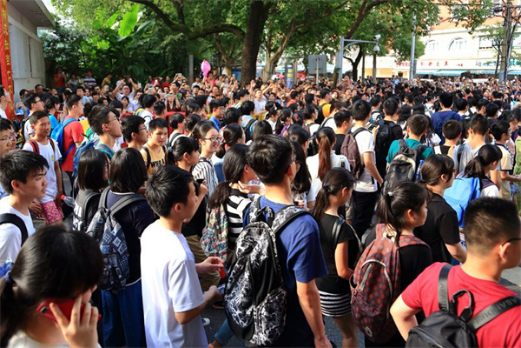 高考理综上200很难吗（中等成绩的学生）