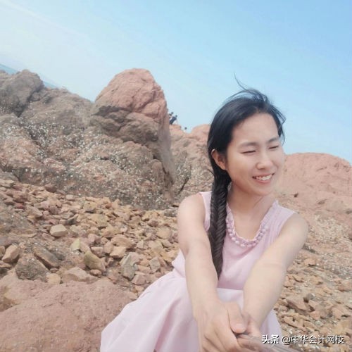 30岁会计主管中级奋斗史！6点起24点后睡，压力大边学边掐大腿哭