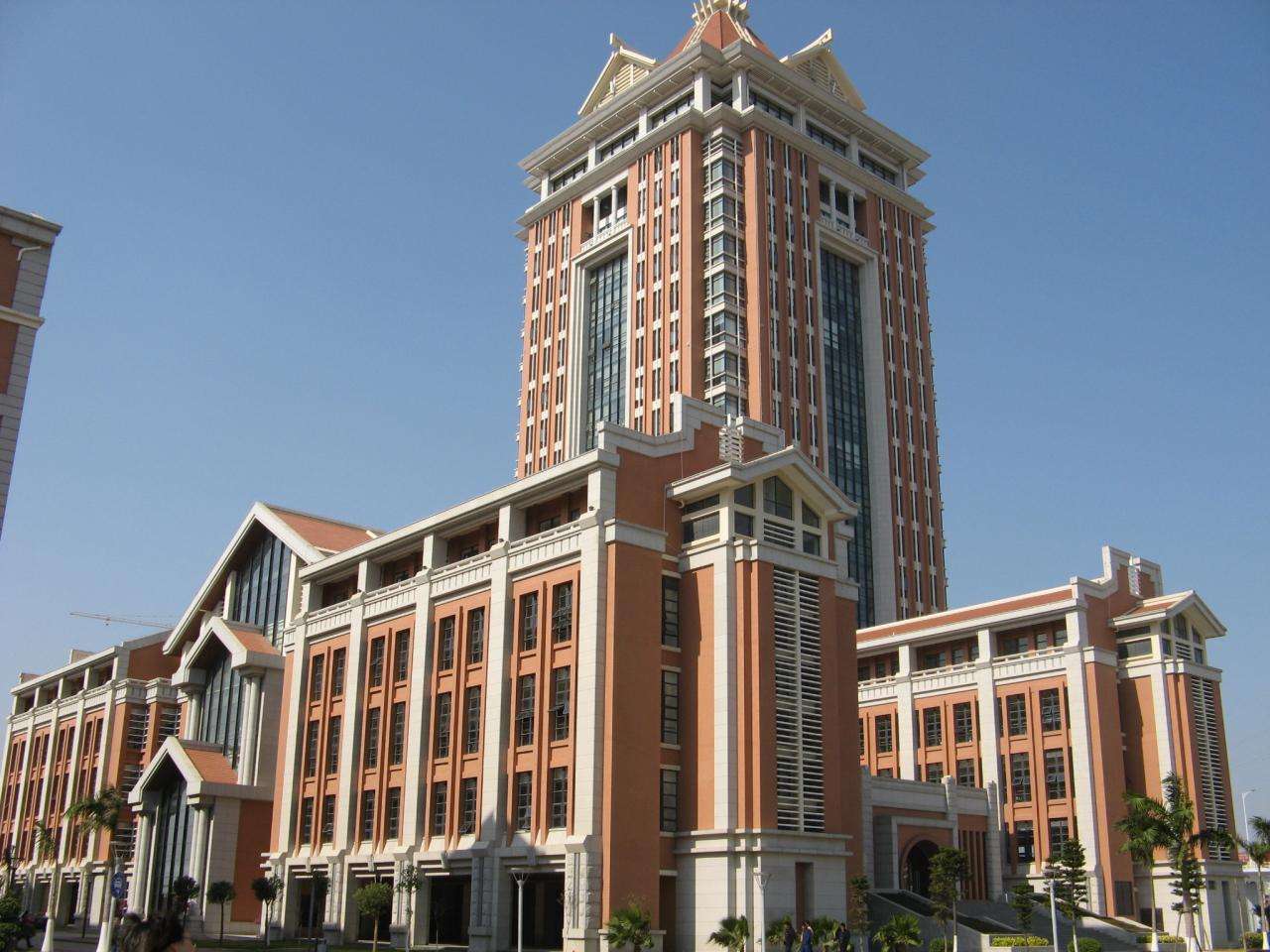 福建5所双非好大学，福建医科大学实力不输211，分不高适合中等生