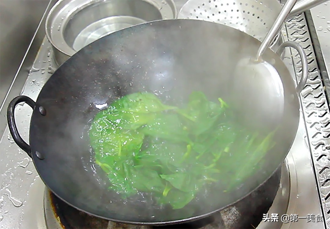 木耳菜的做法（厨师长教你木耳菜家常做法清脆爽口）