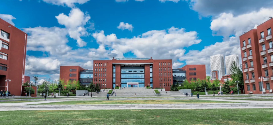 有所大学很优秀，在东北的大学中排名前四，但知名度并不是很高