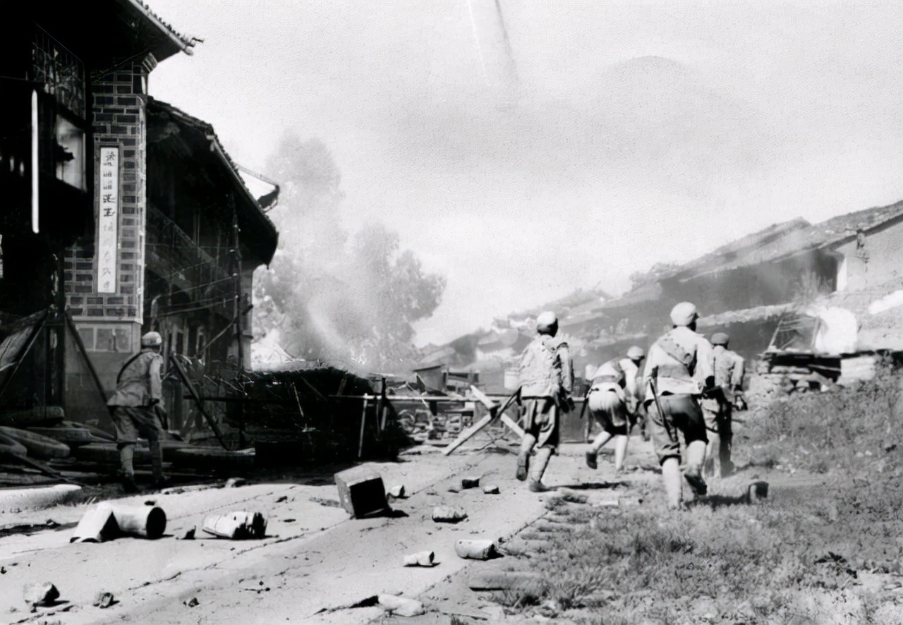 济南战役，毛主席任许世友为攻城总指挥，主席：此战若败自降三级