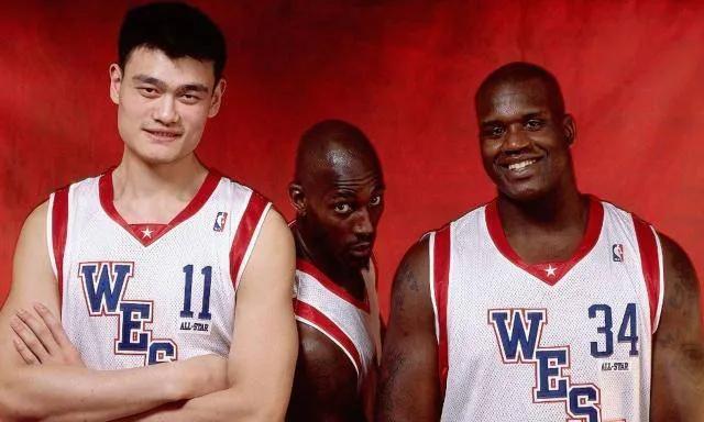 cba为什么下架(NBA陪着球迷胡闹，让姚明成为票王，CBA下架王骁辉投票通道)