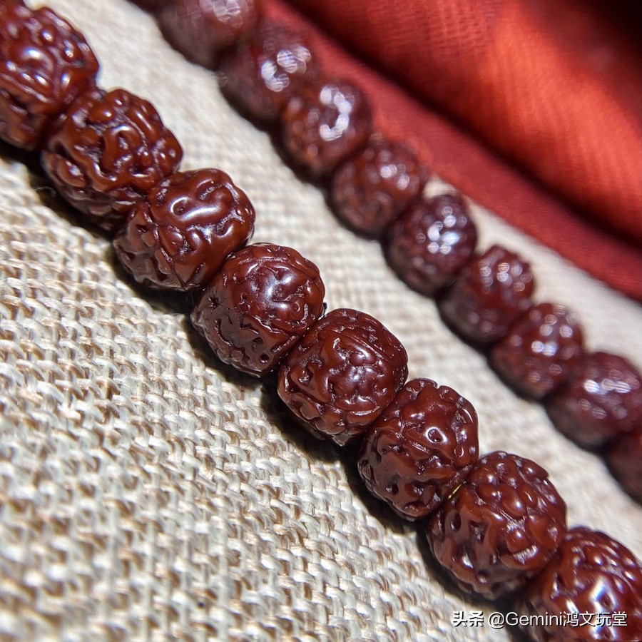 金刚菩提怎么盘玩才能包浆快？别信歪门邪道，稳走这3个步骤才行