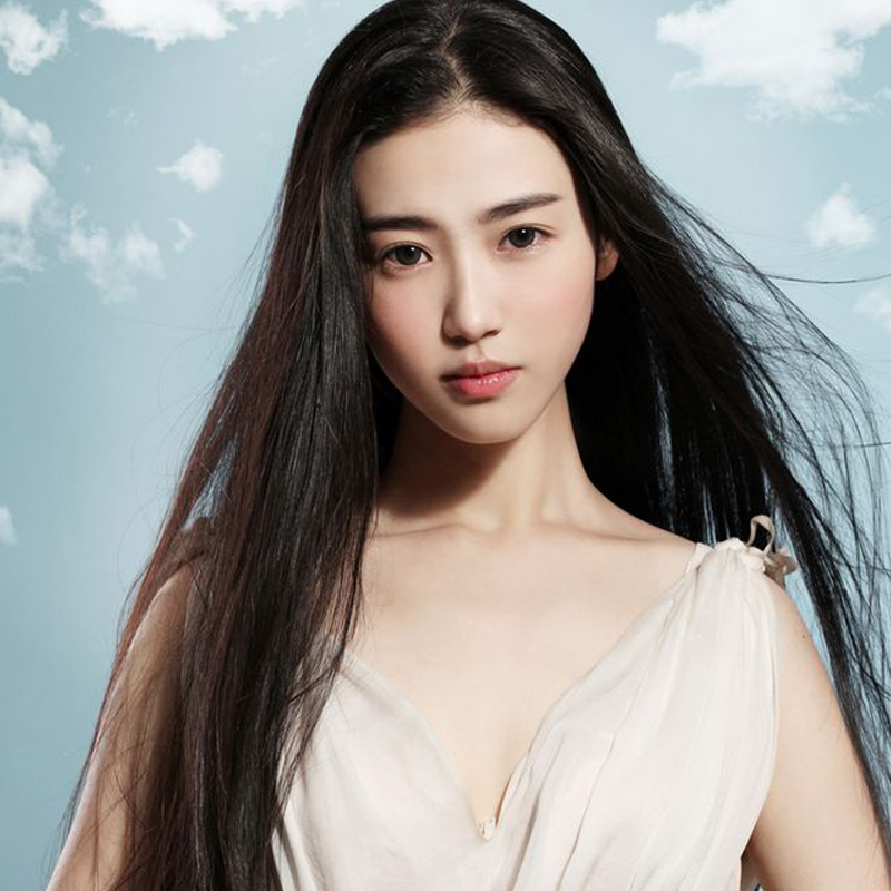 拥有这种脸型的人，剪什么样的刘海都好看！