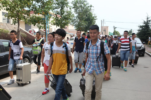 大学入学英语考试内容（大学阶段有6场）