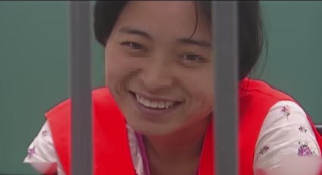 成都弑母案始末：法律系大学生知法犯法，被抓后微笑指认抛尸处