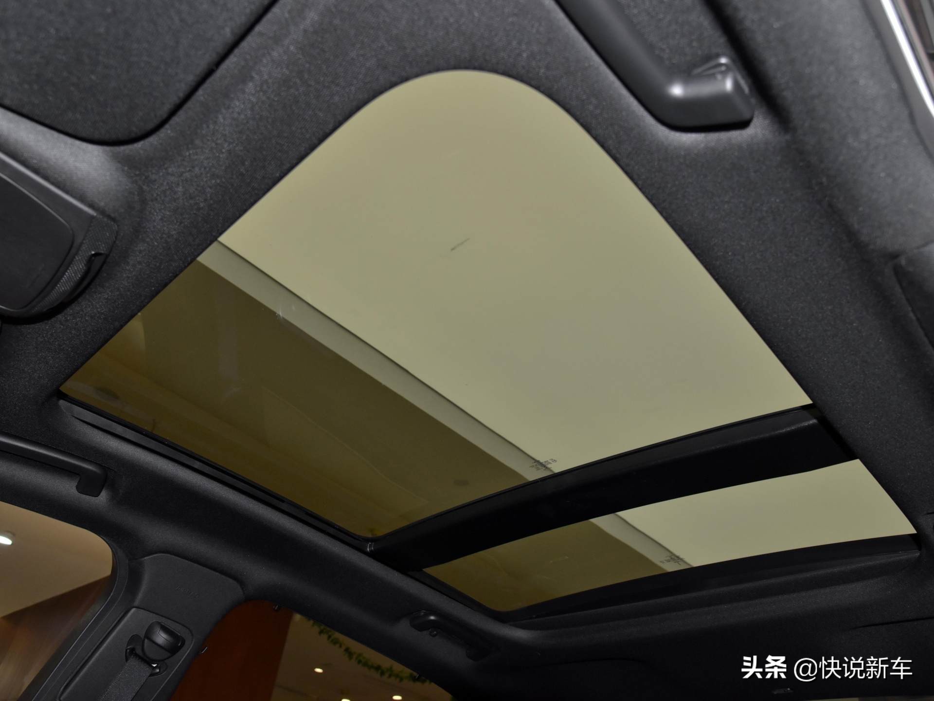 长度超过5米1，座椅还带按摩的进口豪华大轿车，带你看林肯大陆