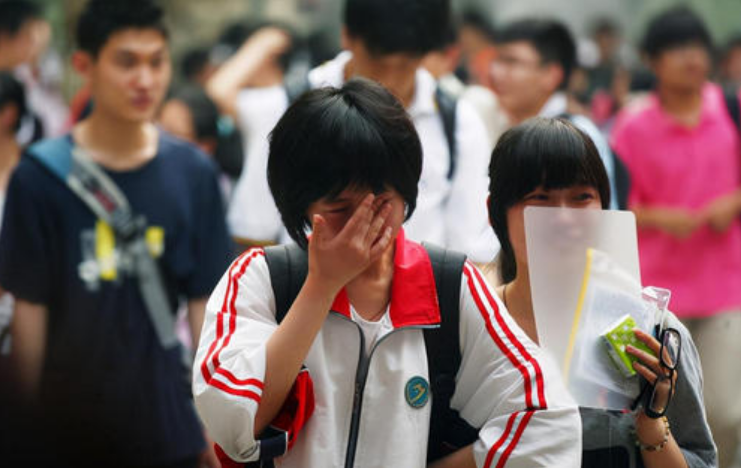 山西“坑蒙拐骗”的野鸡大学，人民日报曾报道，考生和家长要注意