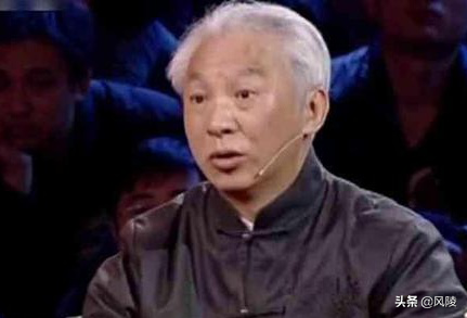 何云伟带“鸟笼子”鉴宝,称自己是贝勒爷,专家:您祖上是何人?