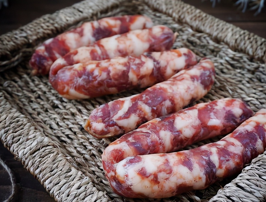 十几年传承腊肠配方，教你正宗腊肠做法
