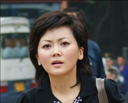 央视女主播逃不过的魔咒：大龄不婚？这10位女主持最大56最小已38