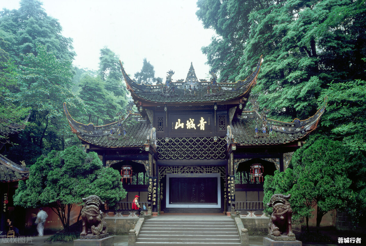 四川必去的十大景点四川十大美景图片