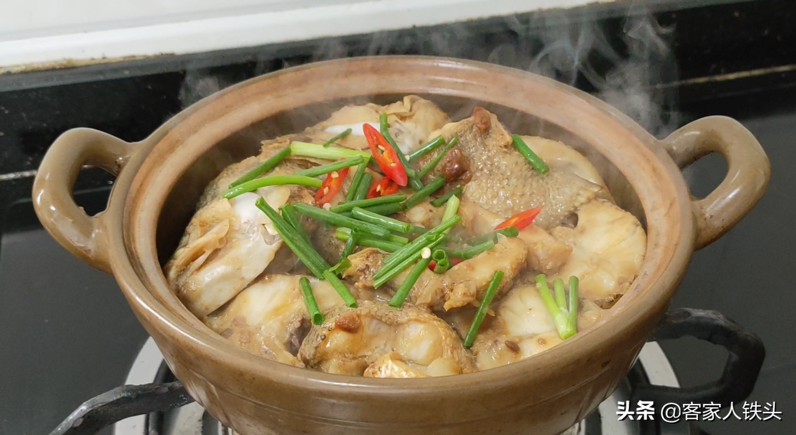 天冷吃鱼别煎炸，试试一个懒人做法，6分钟出锅，好吃不腥口感滑