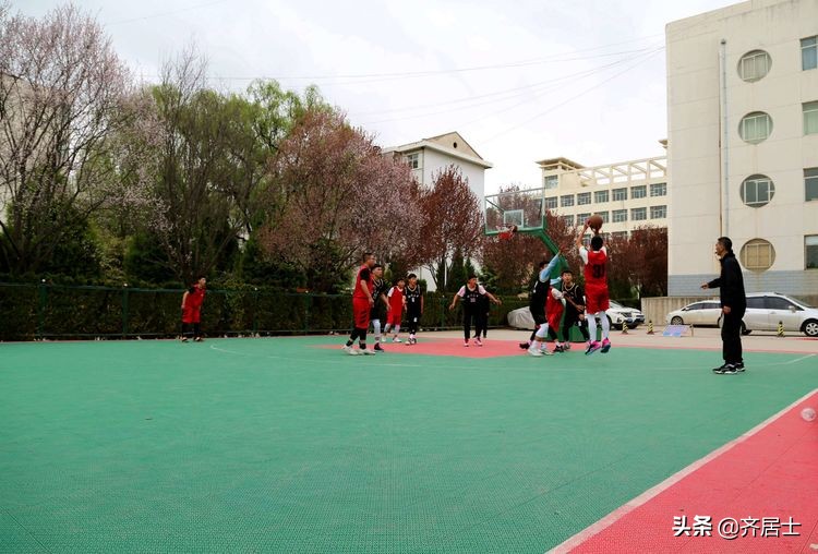 挥洒汗水，放飞青春—泾川县第三届中小学生运动会侧记