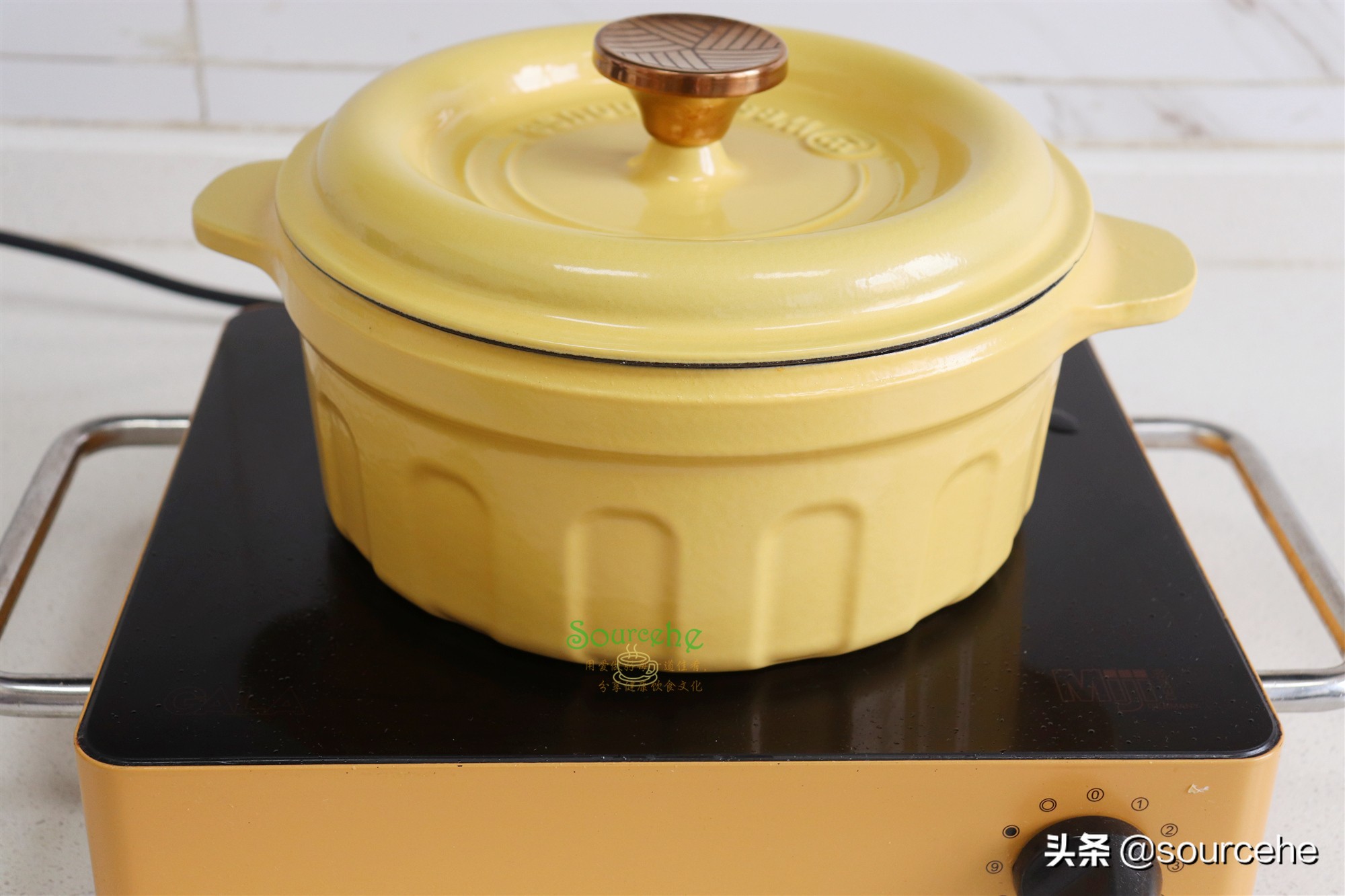 五花肉燉土豆,五花肉燉土豆的做法