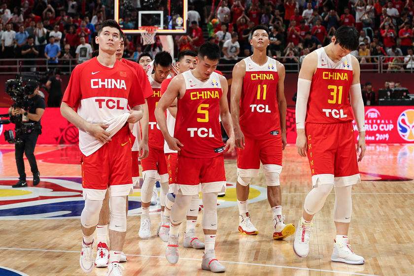 为什么cba罚球这么烂(中国男篮的悲哀！CBA广东队罚球不如初中生！基本功差的原因？)