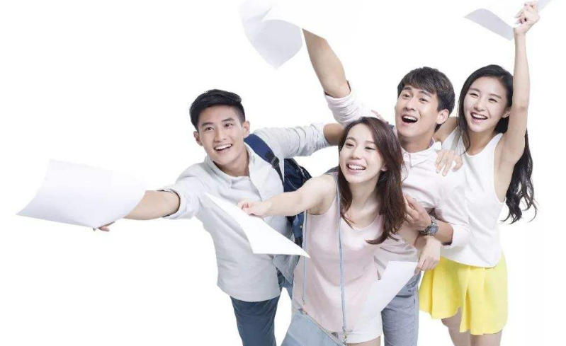 考上985大学后才明白，名校和“双非”间的差距，不止一点