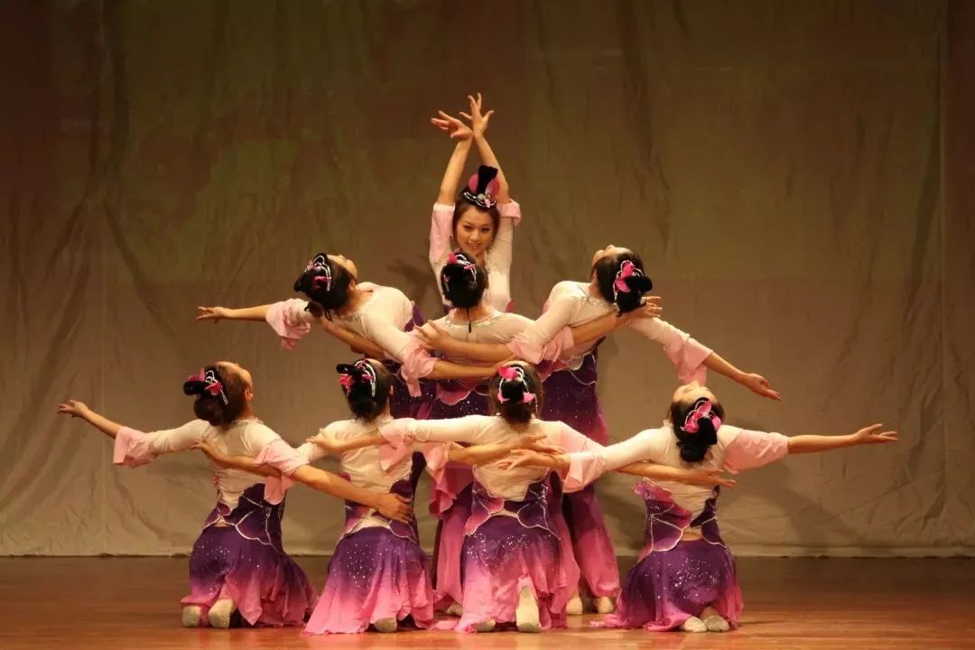 来大外！一起展望前方星辰大海！