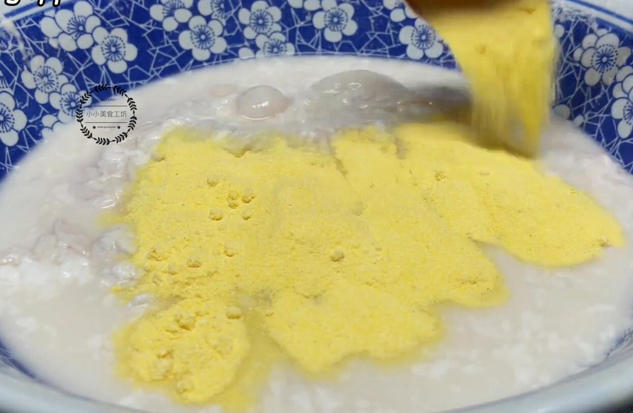 洗猪大肠，加醋加碱都不够，大厨教你5步骤，轻松去腥臭，真干净