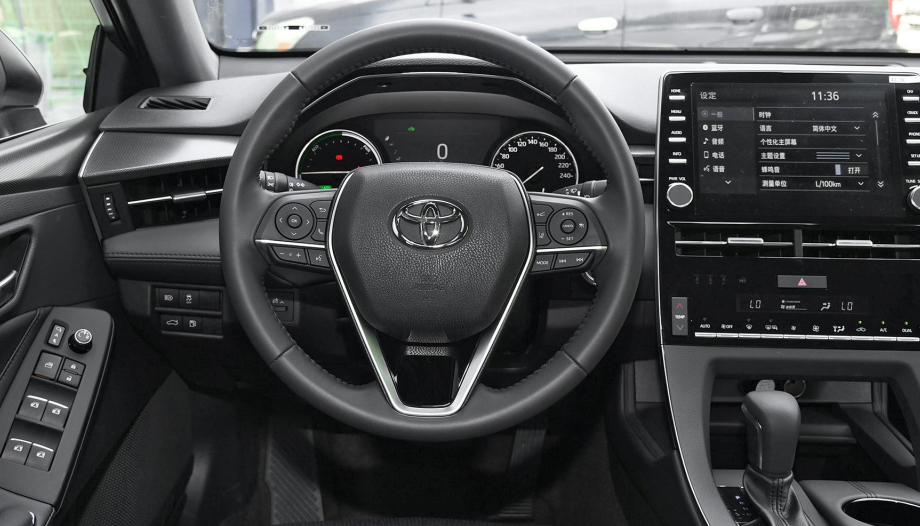 新款一汽丰田亚洲龙来了，换装全新动力总成，油耗变低售价也降了