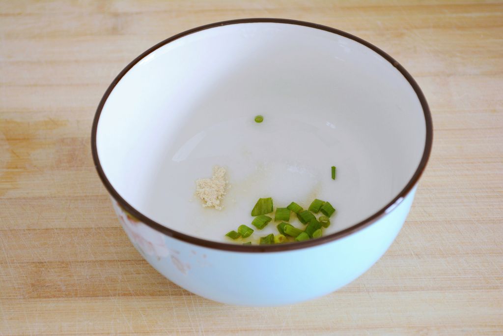 一个鸡蛋一根葱,教你做好吃的蛋花汤,简单又营养