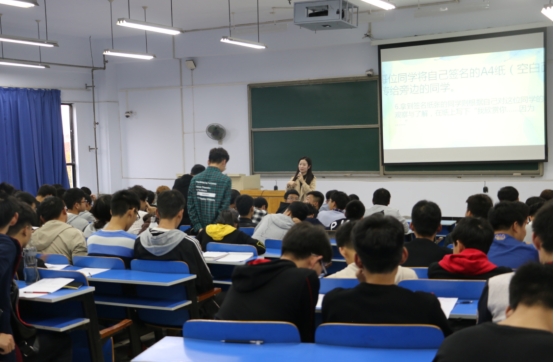 张雪峰：考上这所“双非”大学的电气专业，进电力局“不费劲”