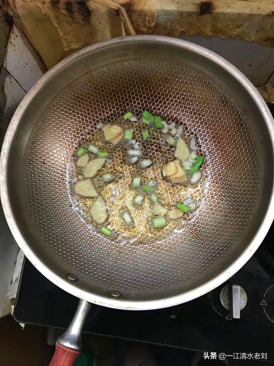 今天为大家分享一下腌制腊鱼的两种烹饪方法，希望你能喜欢