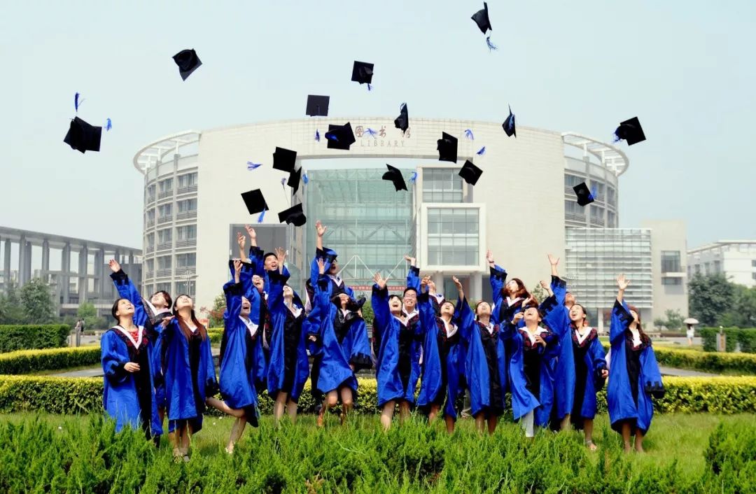 这里，是西安外国语大学