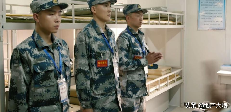 中国当兵的大学生，都是这样度过第一次