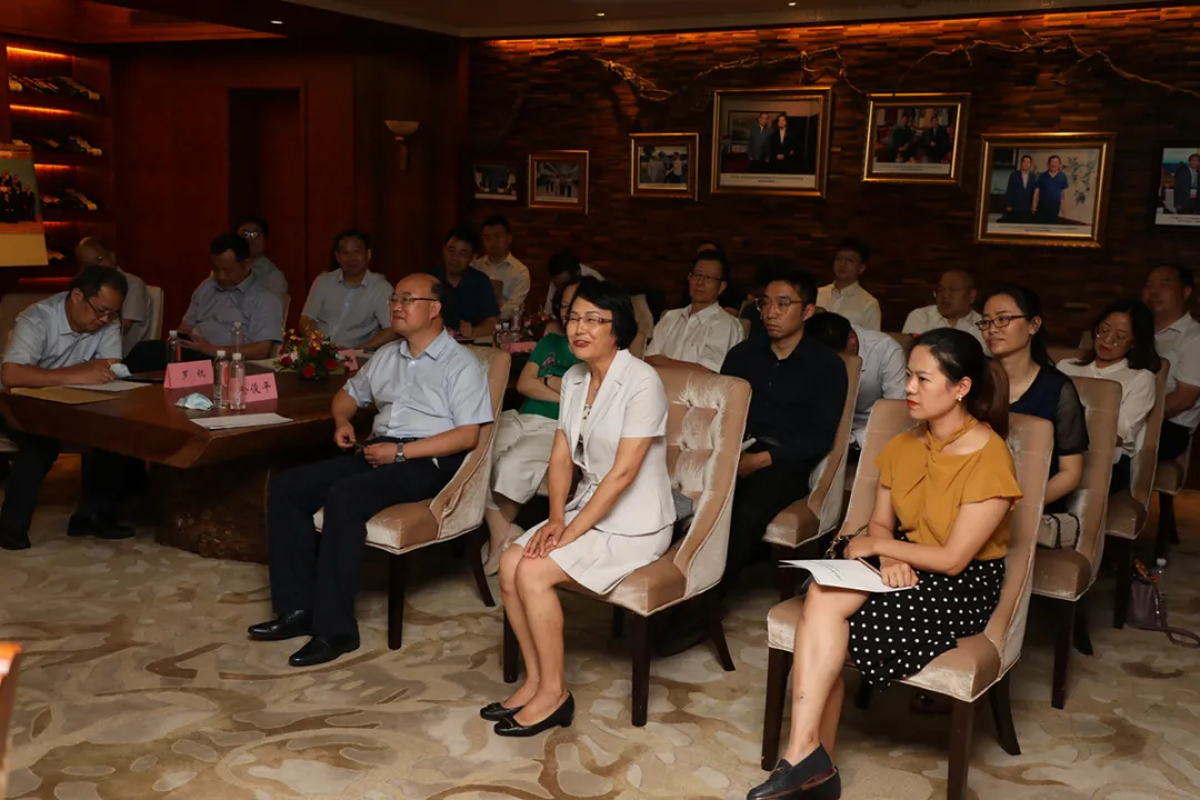 图片新闻：江西财经大学与中企思智库签约仪式