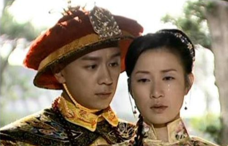 娇妻连剖4胎还“狼吻门”出轨？被阿娇声讨的陈浩民靠烂片养家？